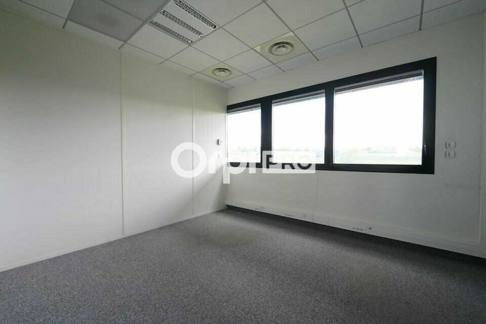 Location bureaux 3193.45 m² divisibles à partir de 163 m²
