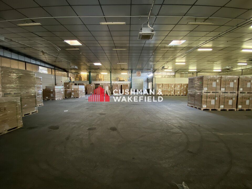 Location activité/entrepôt - 1100 m²