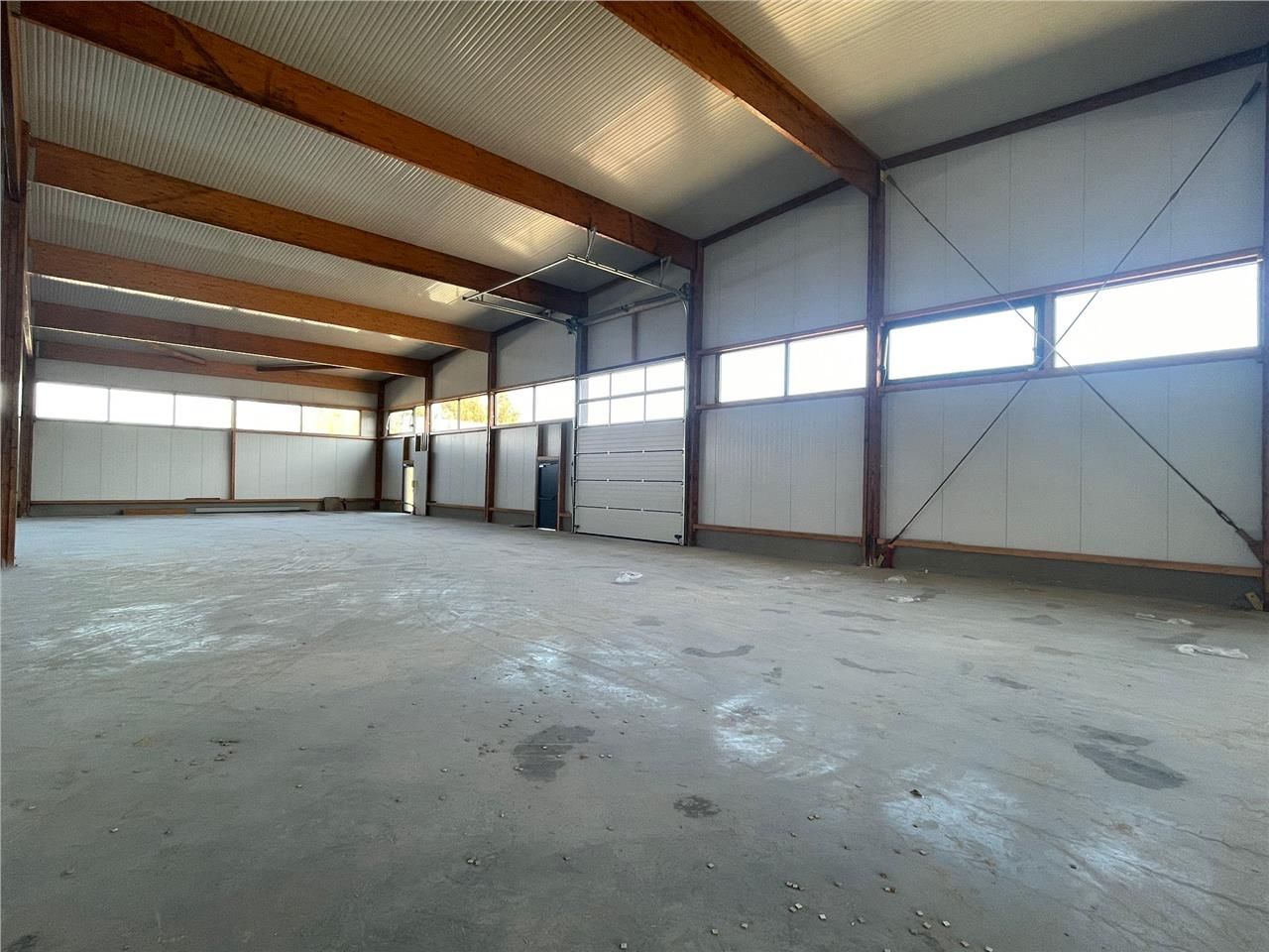 Vente entrepots 307 m² non divisibles