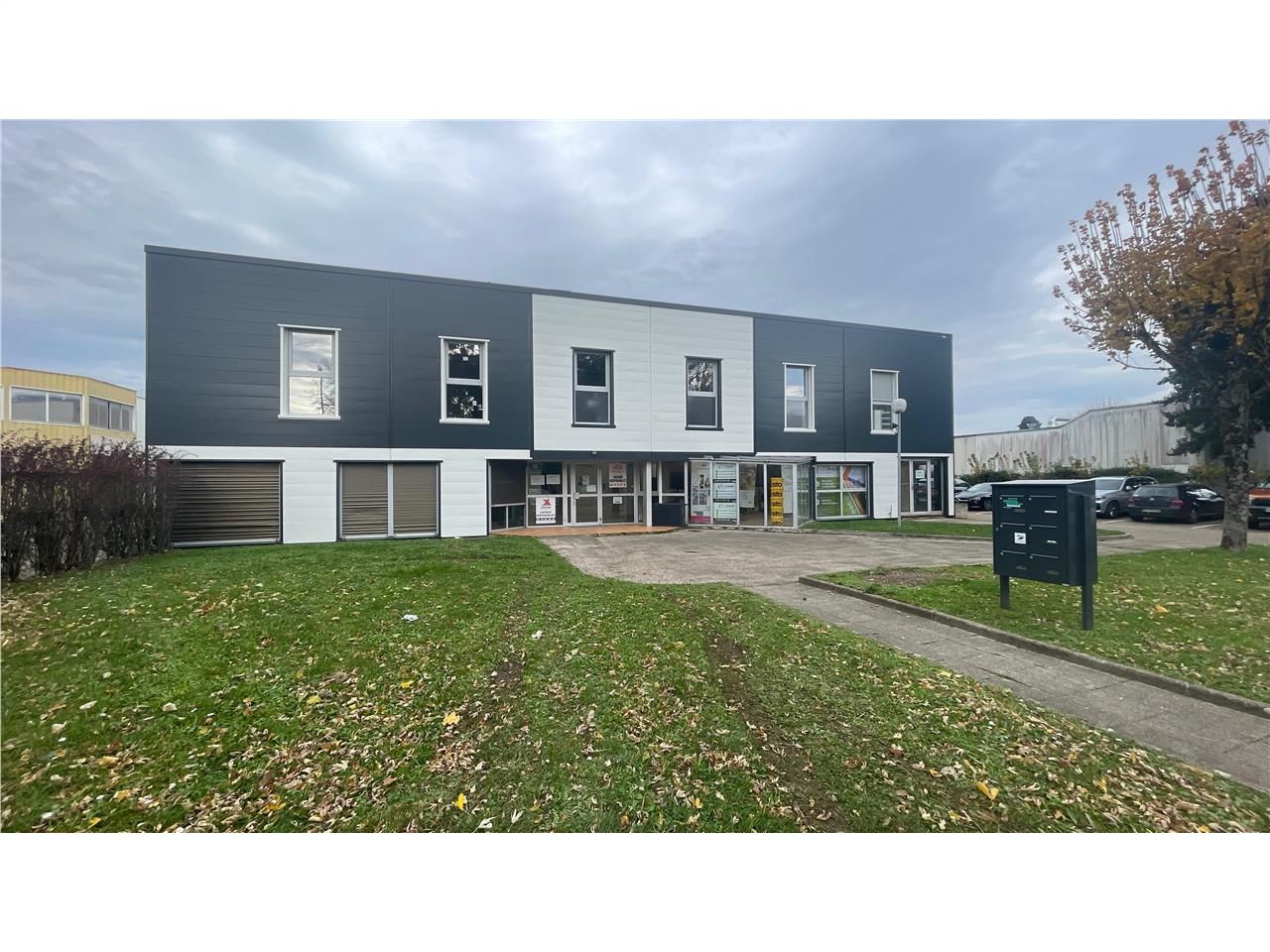 Location bureaux 69 m² non divisibles