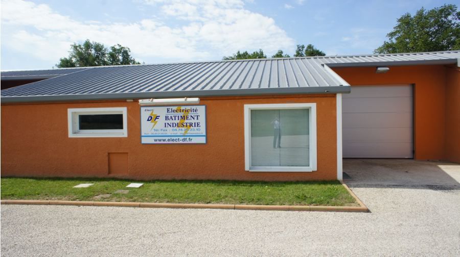 Location entrepots 148 m² non divisibles