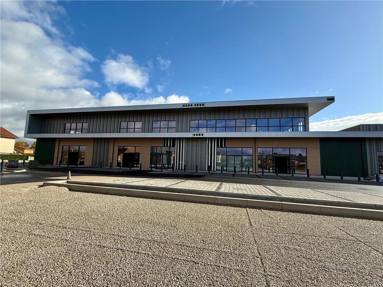 Location bureaux 939 m² divisibles à partir de 100 m²