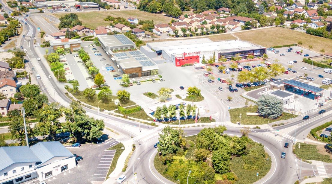 Location commerces 400 m² non divisibles