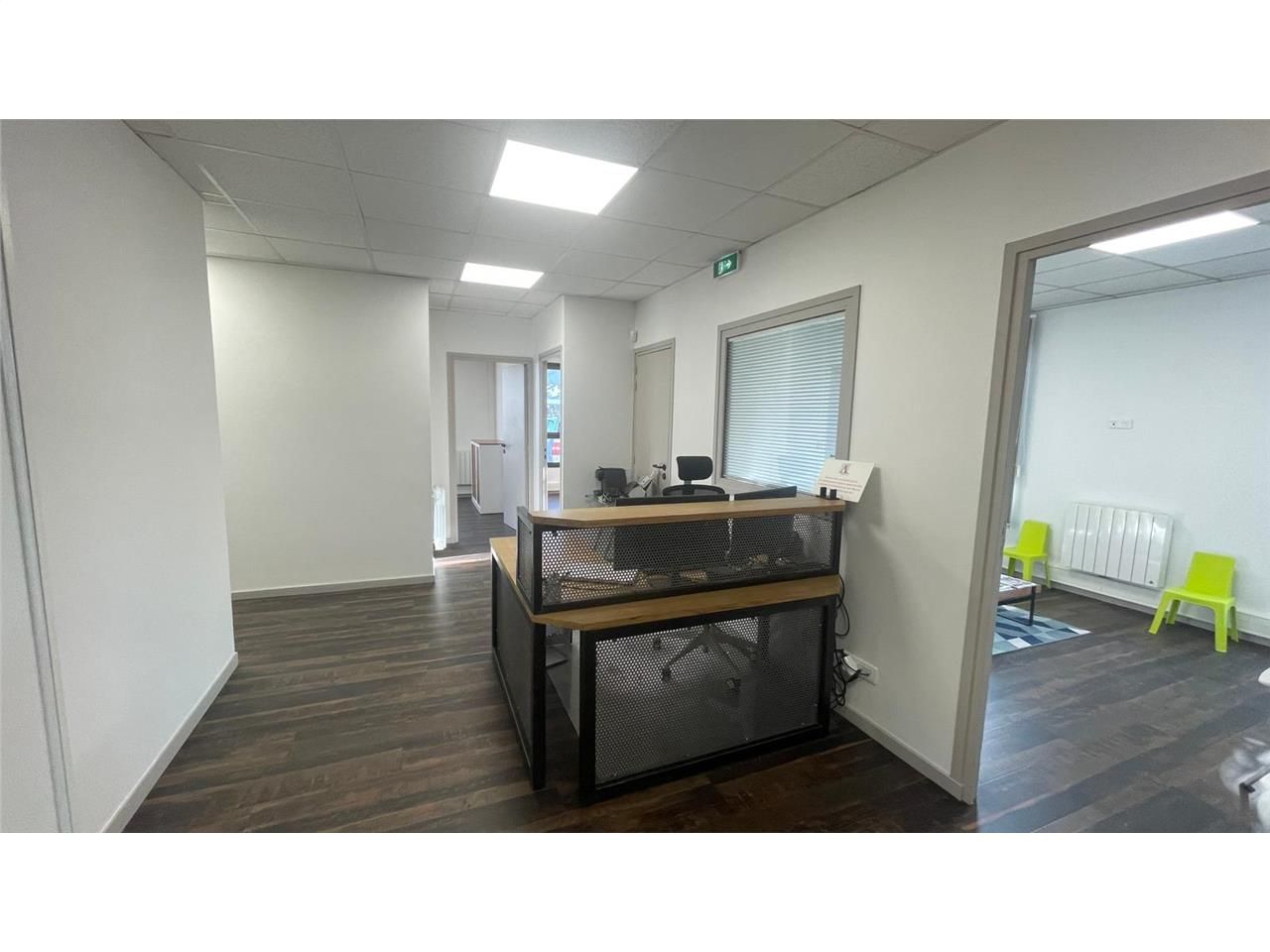 Location bureaux 98 m² non divisibles