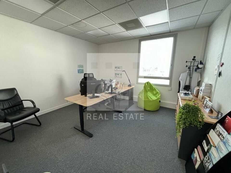 À LOUER – BUREAUX DE 360 m² – SAINT-PRIEST