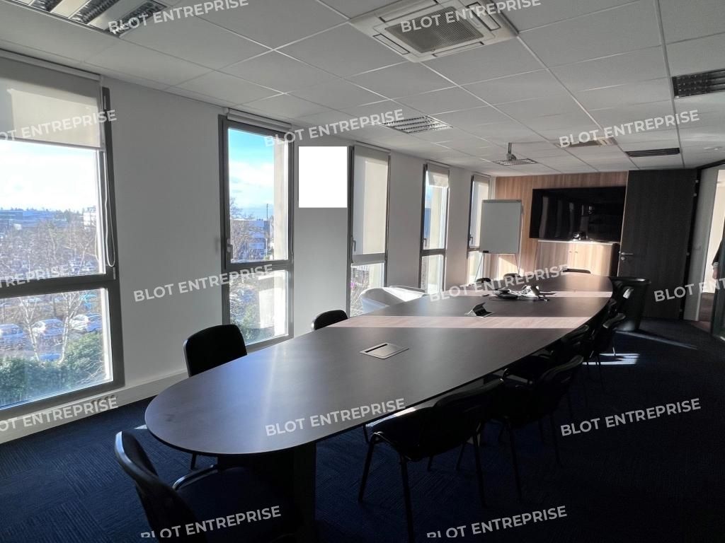 Location bureaux 434 m² non divisibles