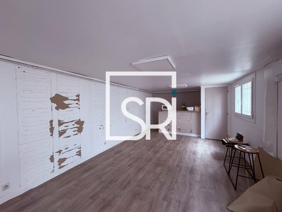 LOCATION BUREAUX + STOCKAGE - 50 M² - COURNON D'AUVERGNE