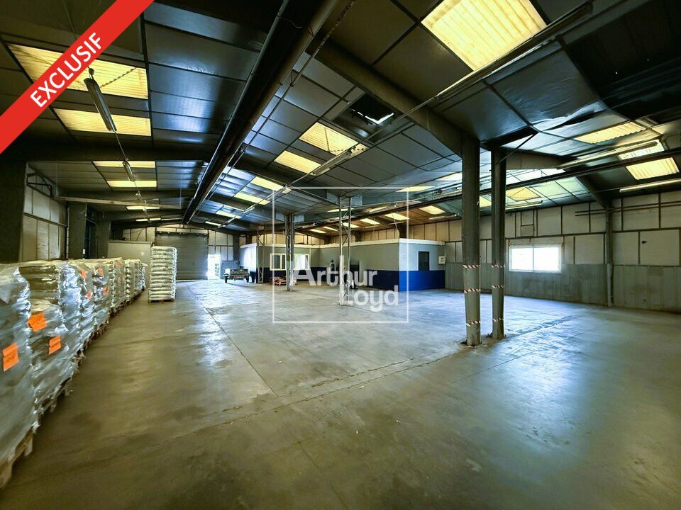 Location local d''activites 520 m² non divisibles