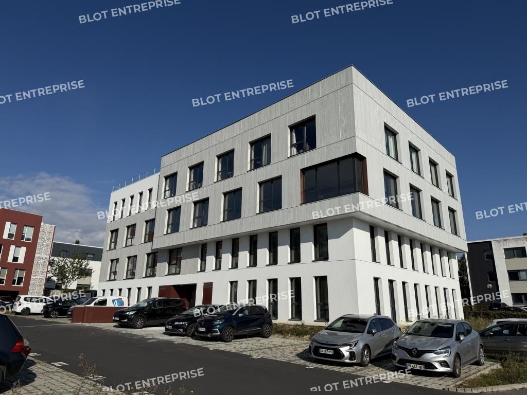 Vente bureaux 122 m² non divisibles