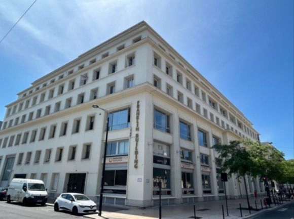 Vente bureaux 1368 m² divisibles à partir de 229 m²