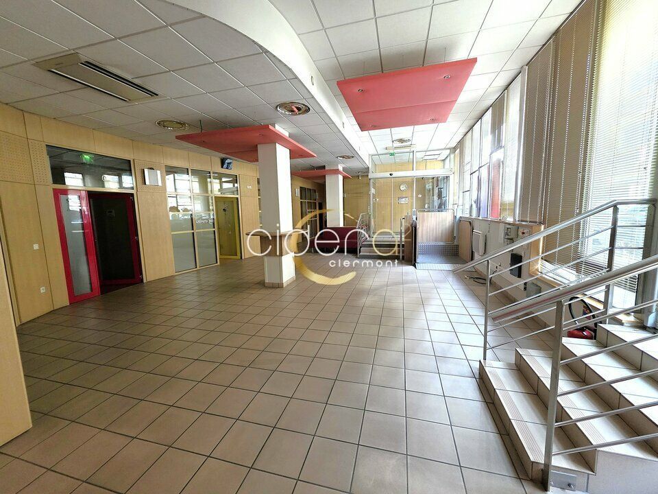 Vente bureaux 316.44 m² non divisibles