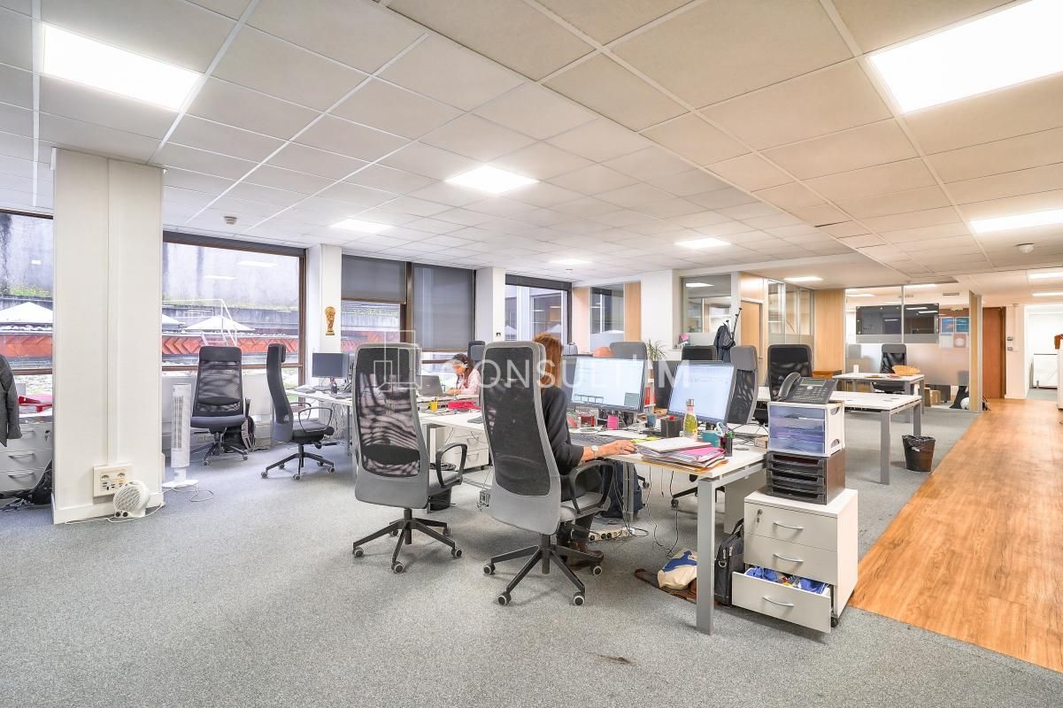 Location bureaux 633 m² non divisibles