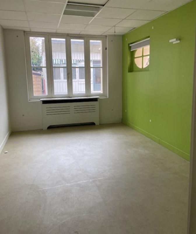 Location bureaux 127 m² non divisibles