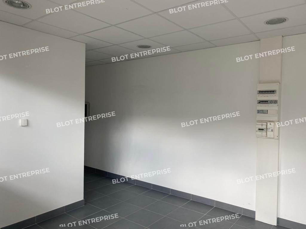 Location bureaux 46 m² non divisibles