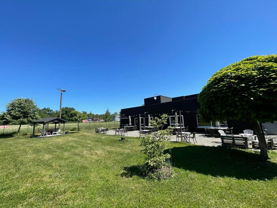 Vente local d''activites 734 m² non divisibles