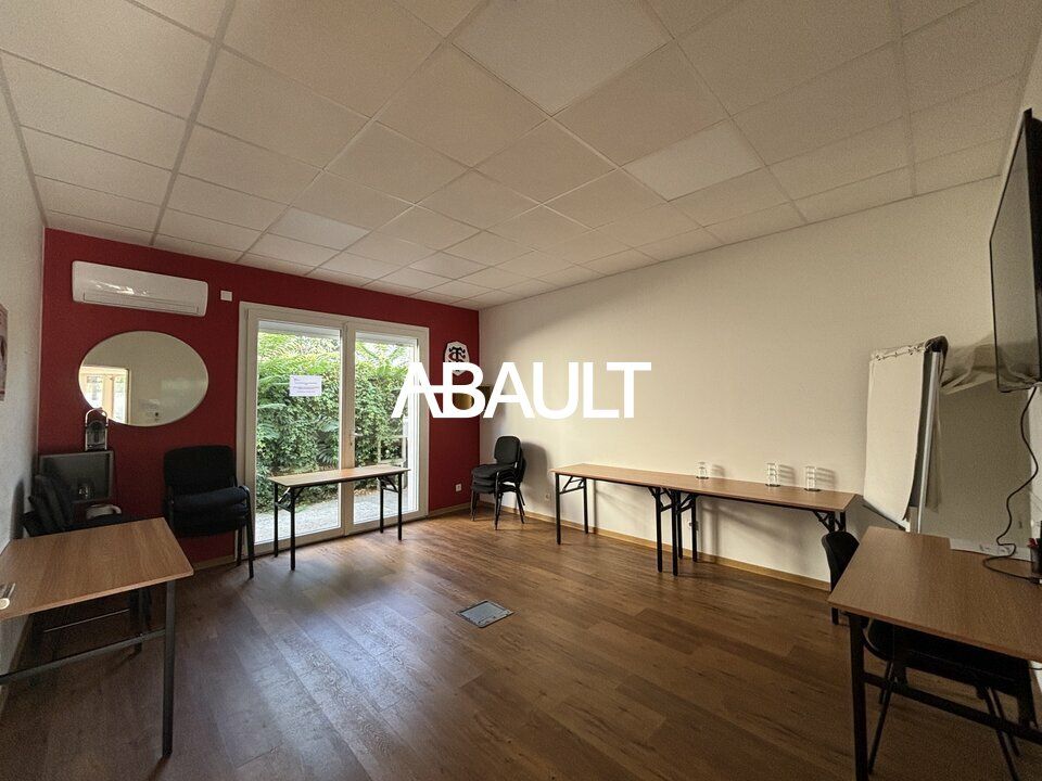 A VENDRE MURS LIBRES LOCAL PROFESSIONNEL D'ENVIRON 166M² SECTEUR BONNEFOY TOULOUSE 