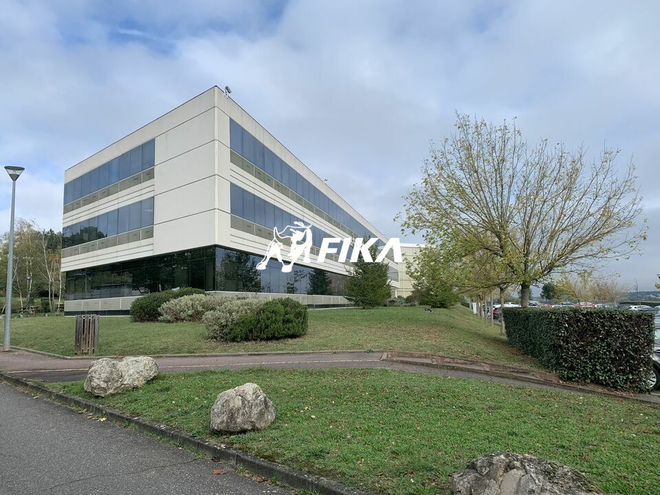 Location bureaux 1826 m² divisibles à partir de 338 m²