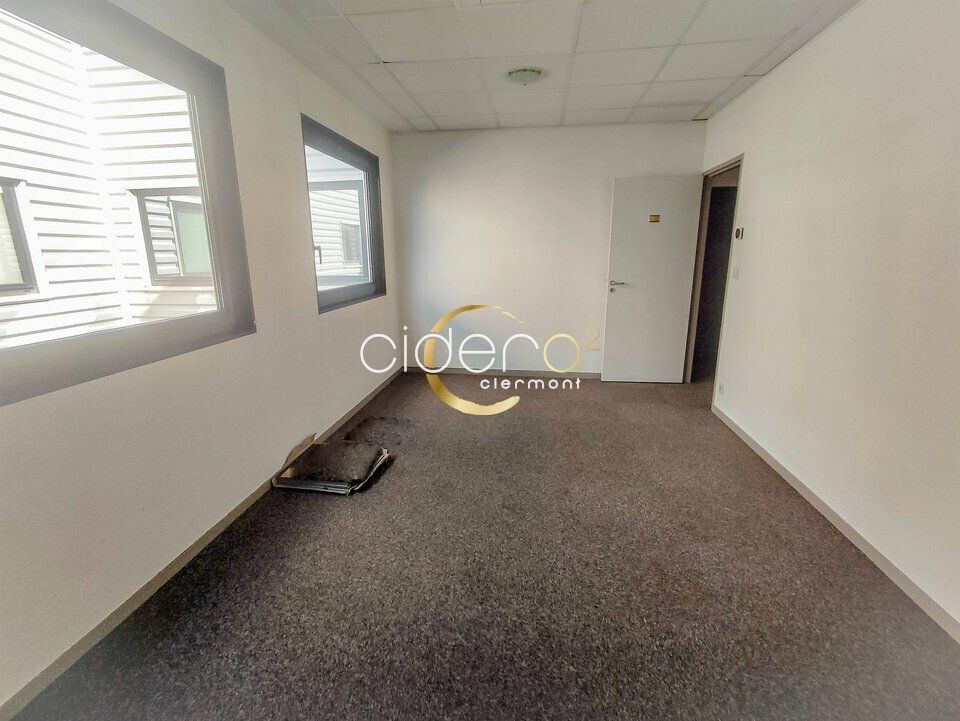 302 m² pour ce bureaux en location à Clermont ferrand