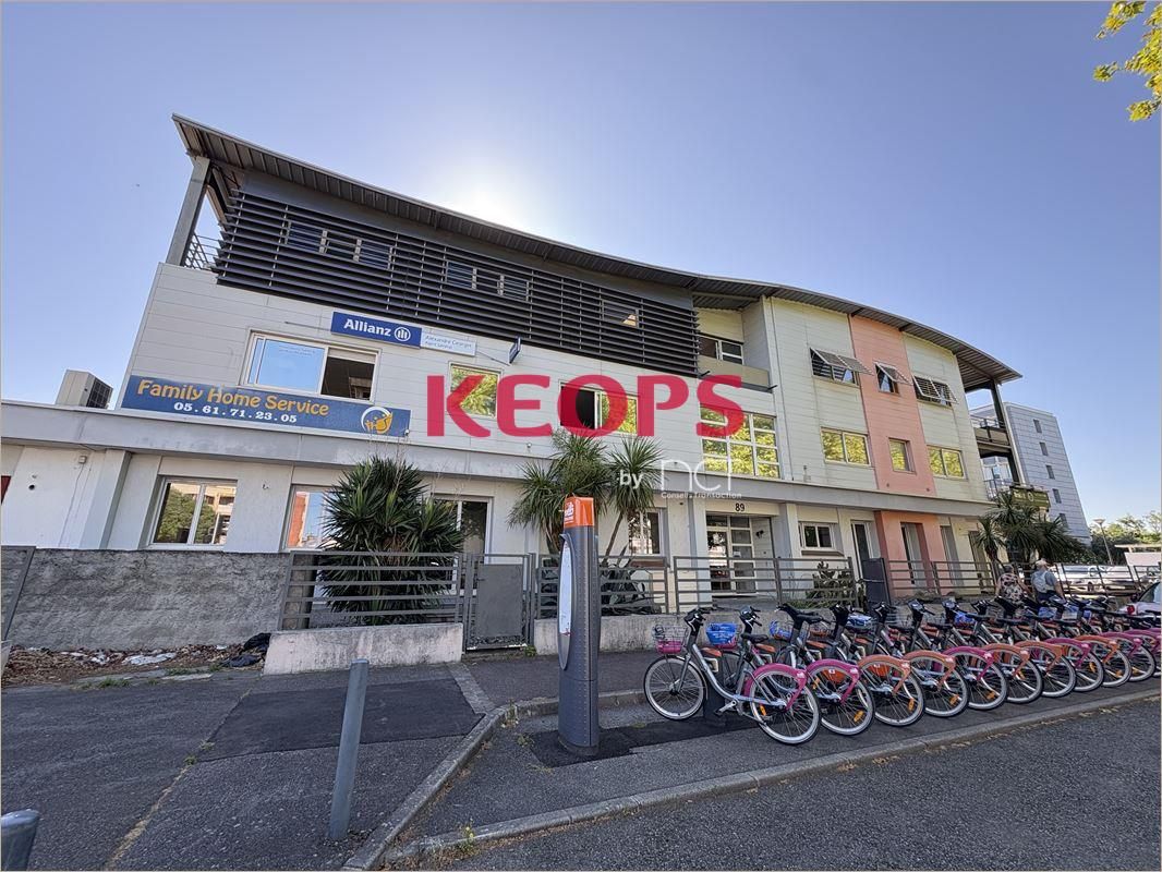 Location Bureaux récents 140 m² non divisibles