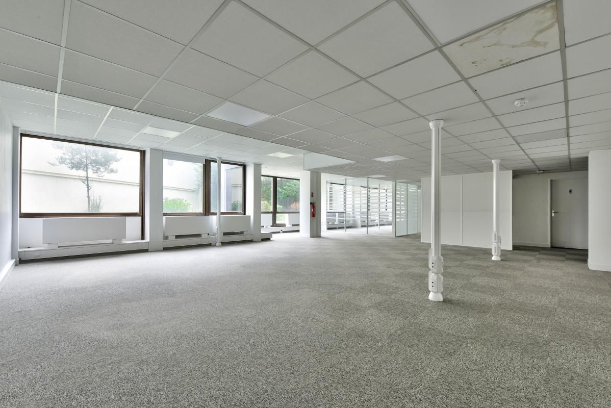 Location bureaux 1003 m² non divisibles