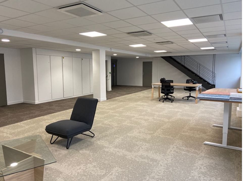 Vente bureaux 1169 m² non divisibles