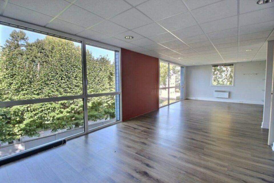 Vente bureaux 192 m² non divisibles