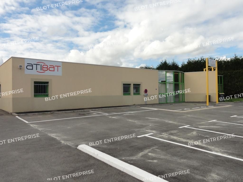 Vente entrepôts 900 m² non divisibles