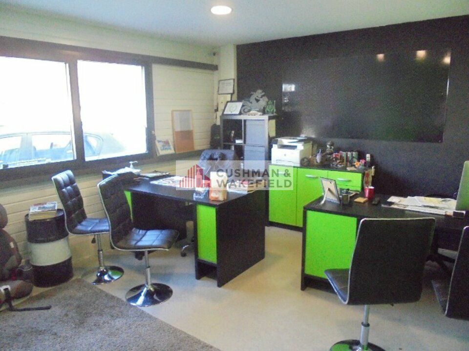 BELLEGARDE - LOCAL D'ACTIVITE A LOUER