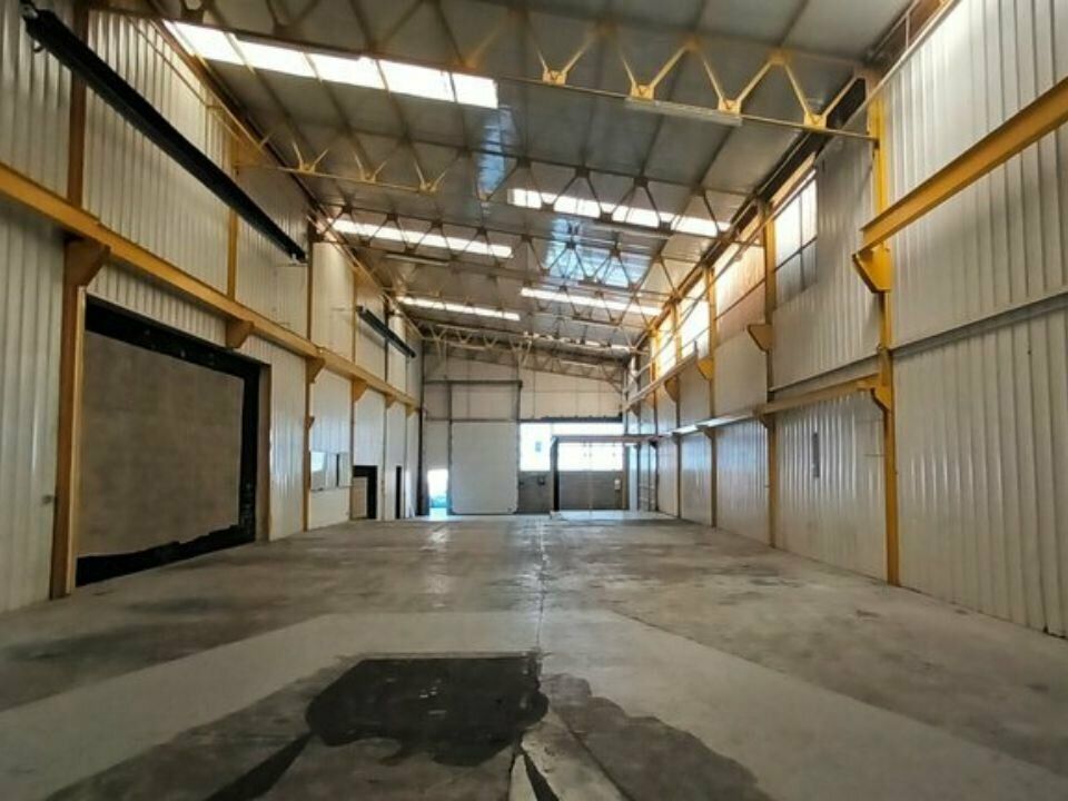 Vente local d''activites 426 m² non divisibles