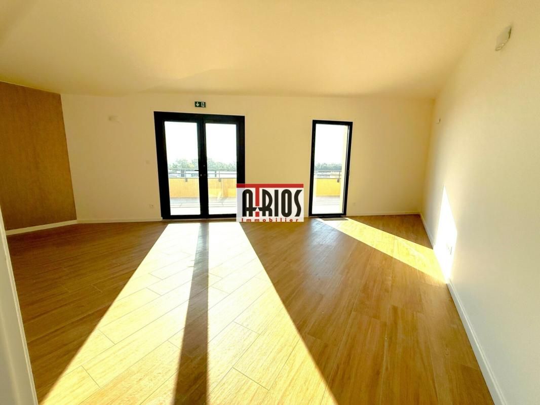 Location bureaux 80 m² non divisibles