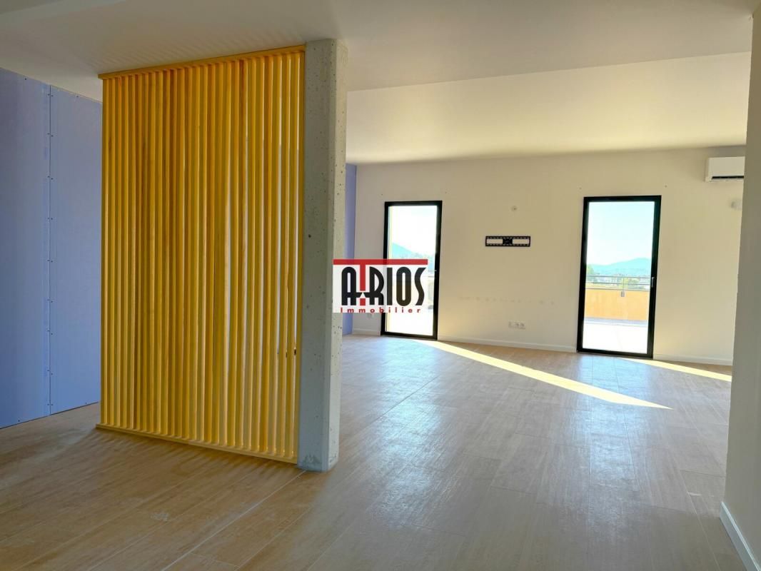 Location bureaux 80 m² non divisibles