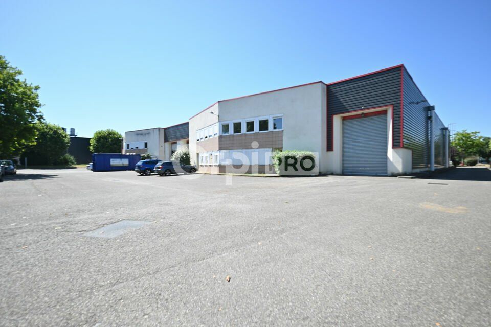 Location local d''activites 370 m² non divisibles