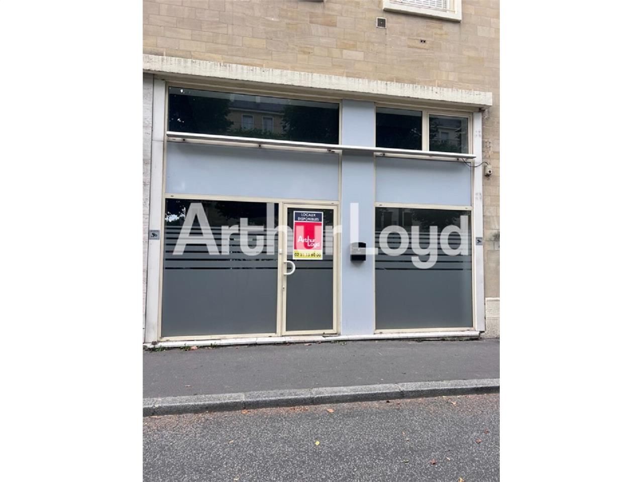 Location local commercial 100.00 m² à CAEN