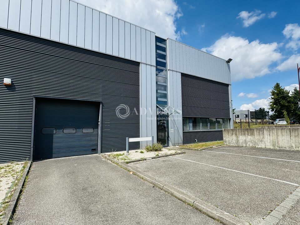 Local à usage d'entrpôt à louer, visible depuis l'autoroute - Zone d'Activités - Reichstett-Mundolsheim