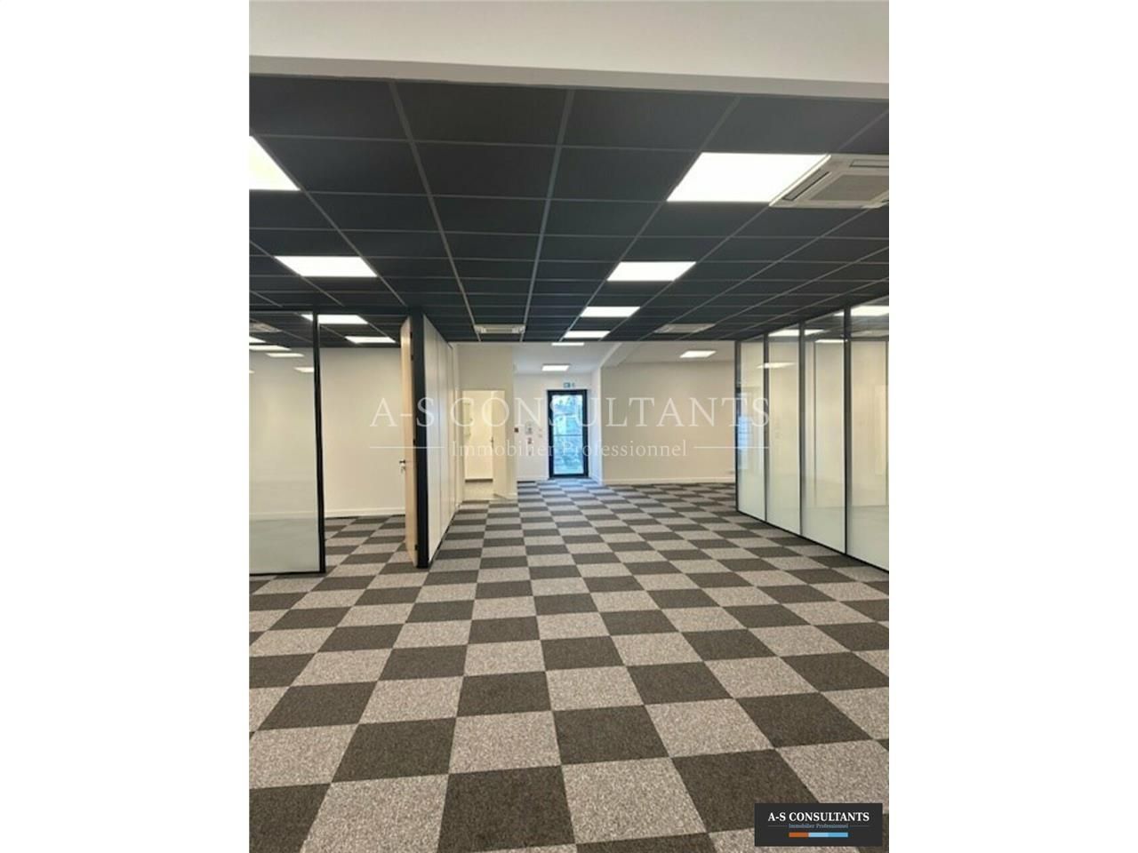 Location bureaux 293 m² non divisibles