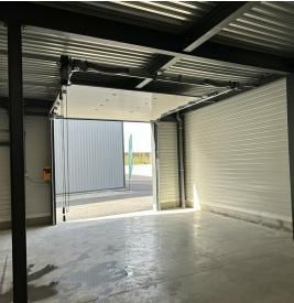 Location entrepôts 277 m² non divisibles
