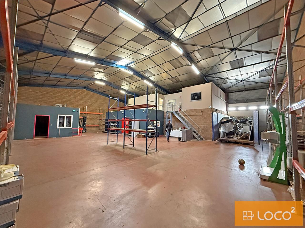 local d'activités à louer