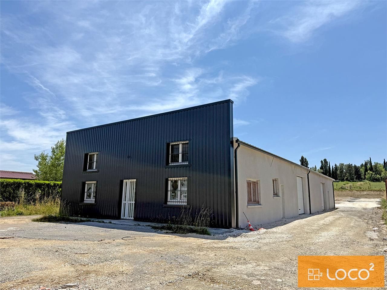 Location local 116.00 m² à DREMIL LAFAGE