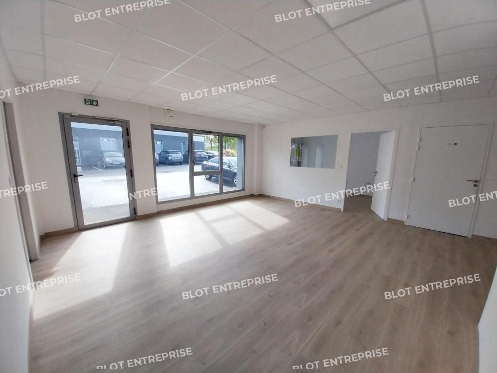 Location bureaux 228 m² non divisibles
