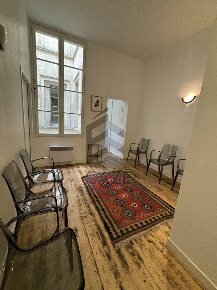 Vente bureaux 144 m² non divisibles