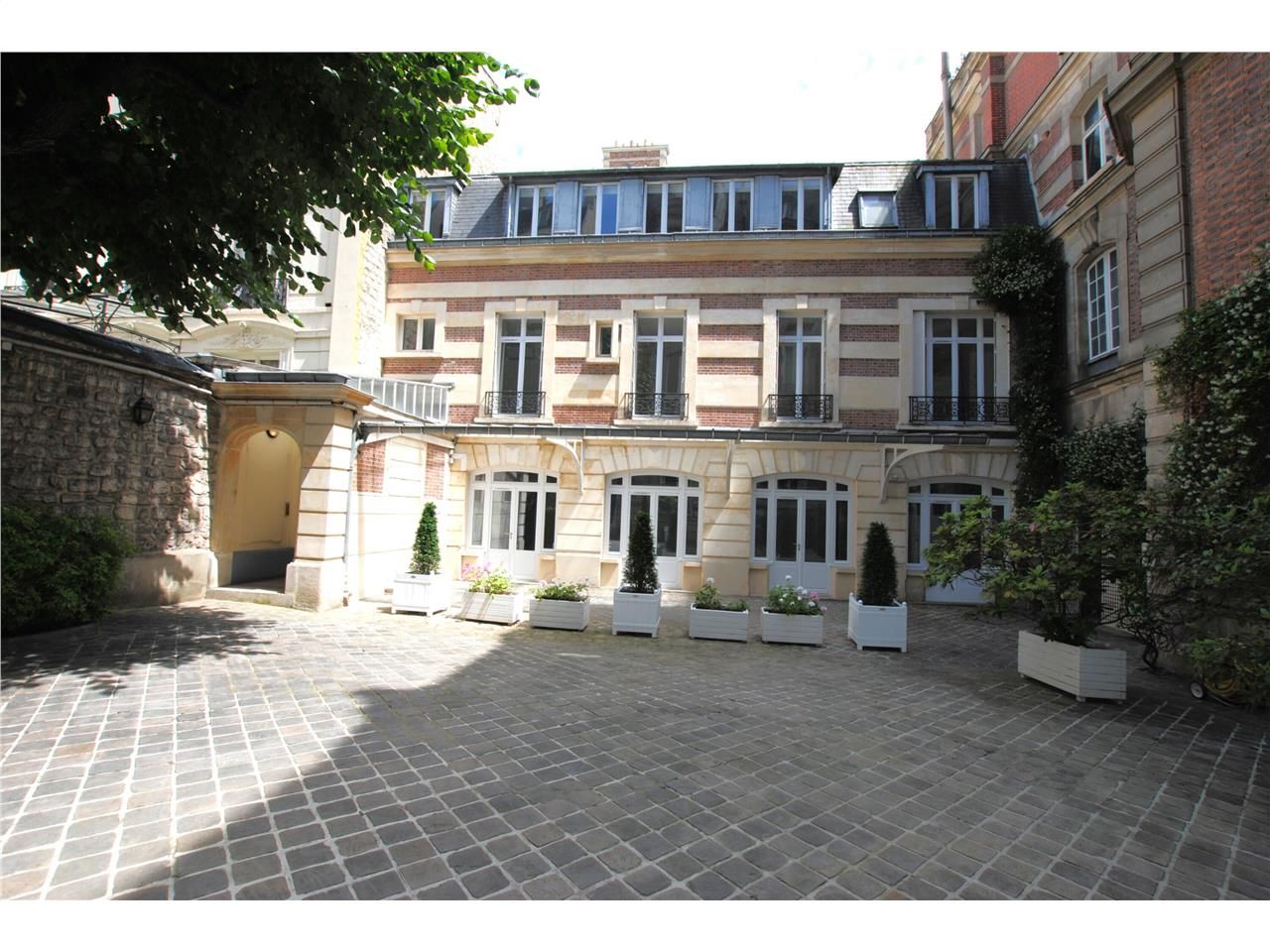 Location bureaux 266 m² non divisibles