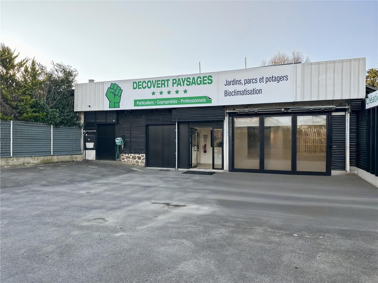 Vente entrepôts 336 m² non divisibles
