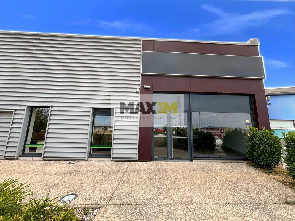 Location local commercial 167 m² non divisibles