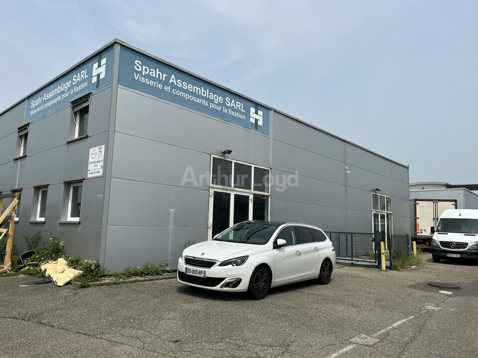 Location local d''activites 430 m² non divisibles