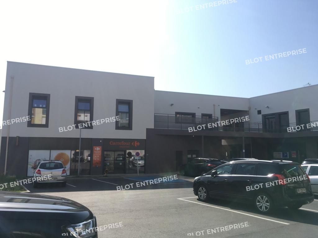 Vente local commercial 327 m² non divisibles