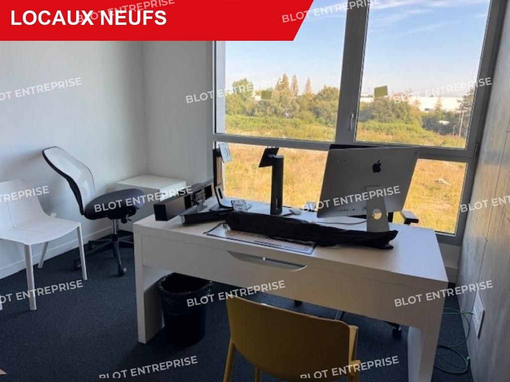 Vente bureaux 4411 m² non divisibles