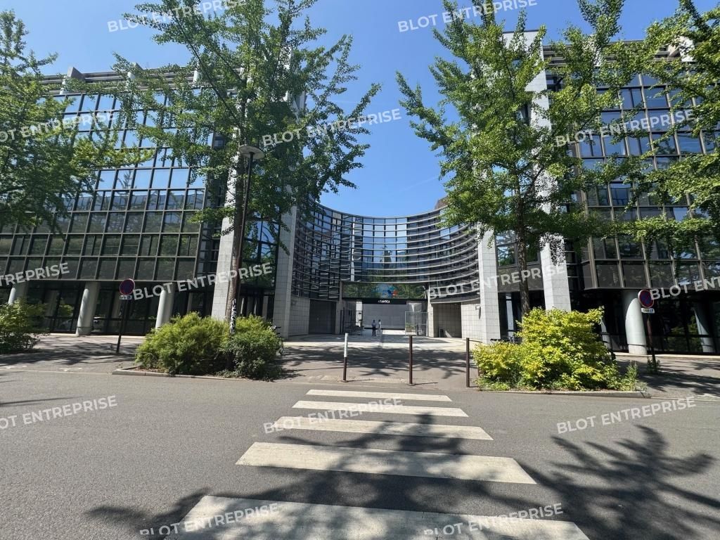 Location bureaux 1791 m² non divisibles