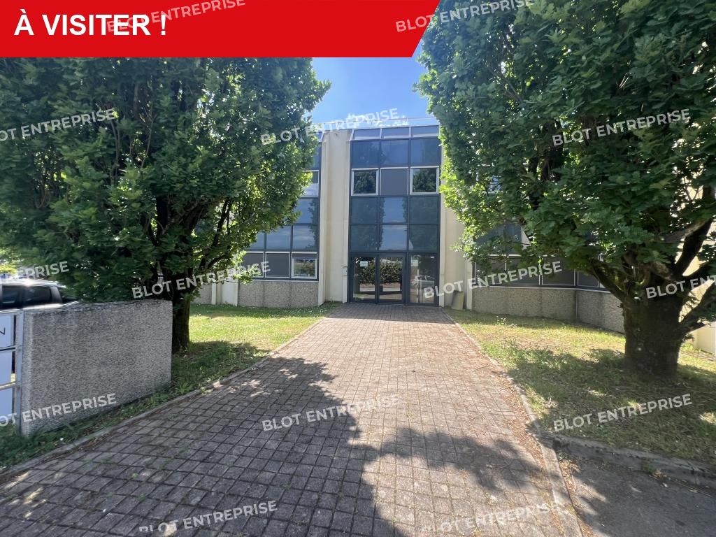 Location bureaux 275 m² non divisibles