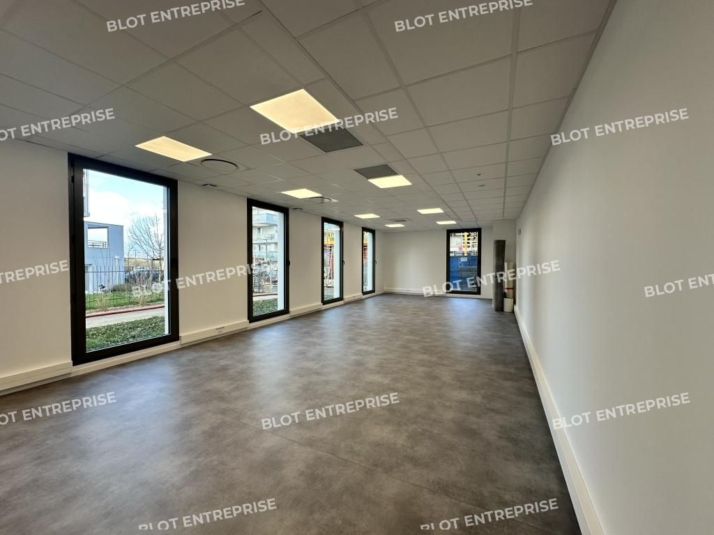 Vente bureaux 100 m² non divisibles