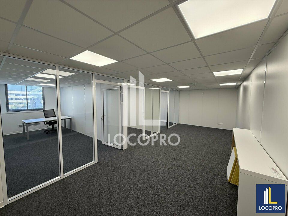 Location bureaux 85 m² non divisibles